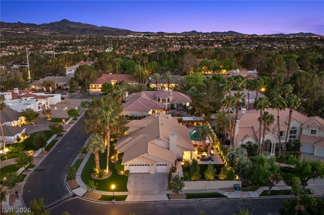 2222 Versailles Court