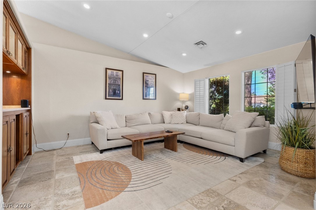 2222 Versailles Court