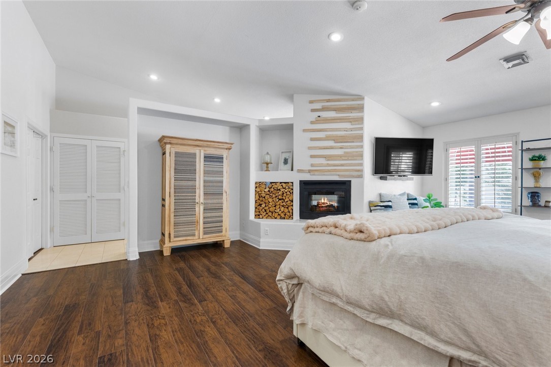 2222 Versailles Court