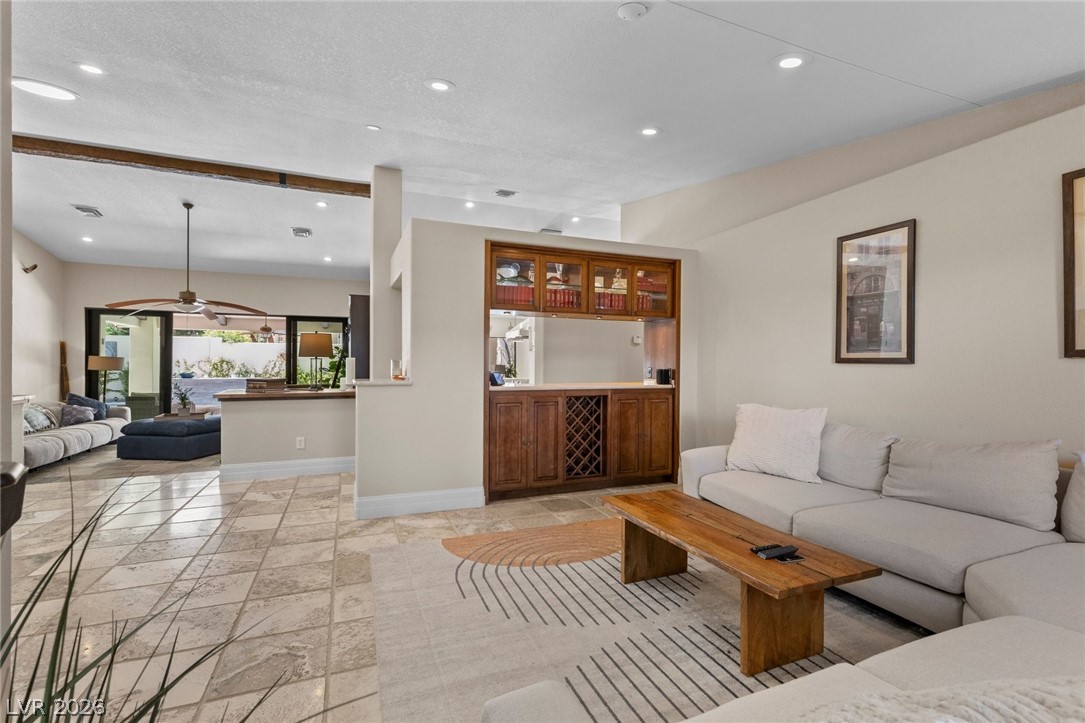 2222 Versailles Court