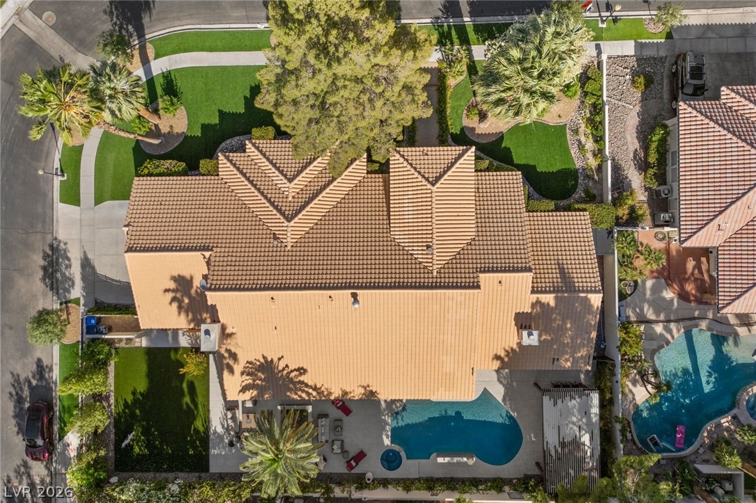 2222 Versailles Court
