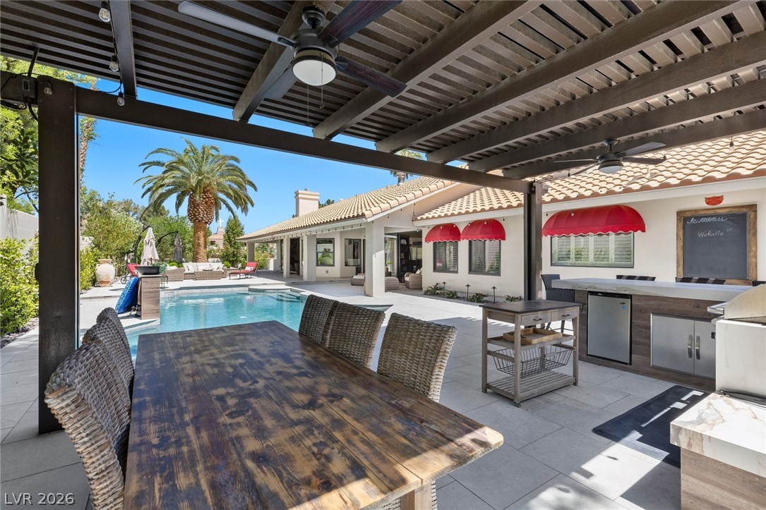 2222 Versailles Court
