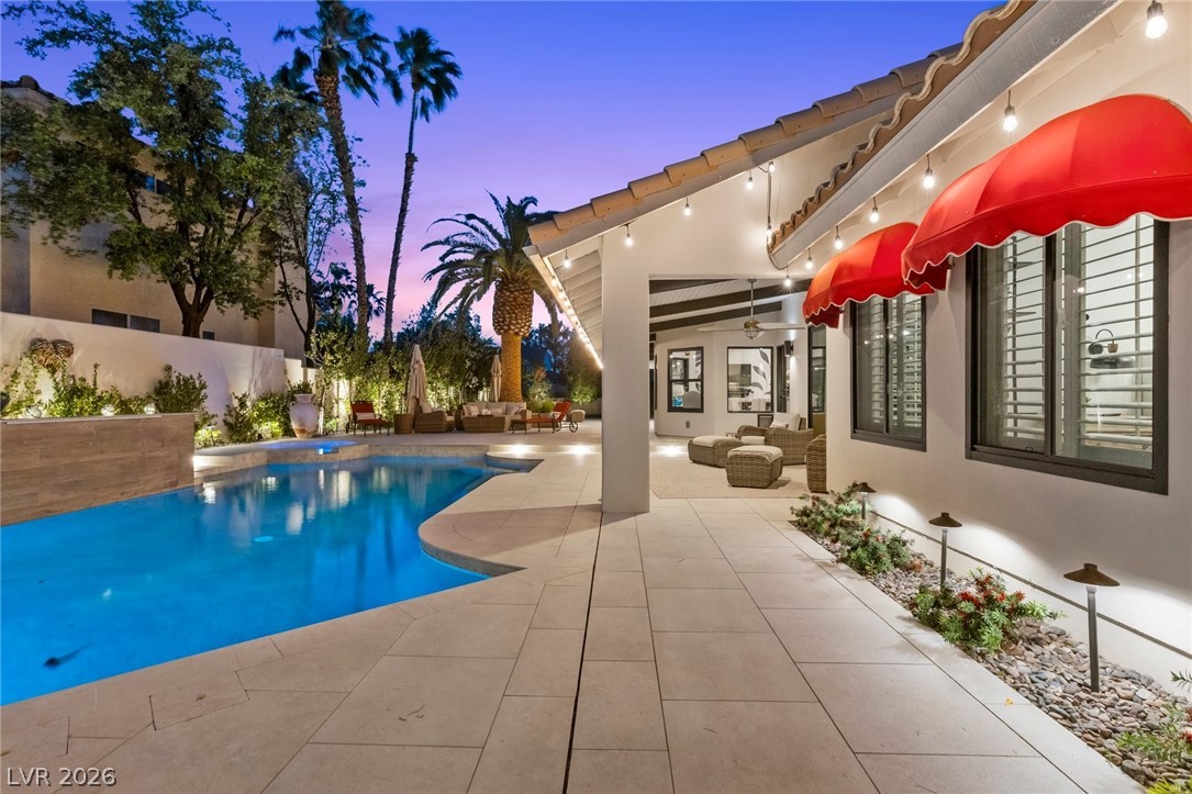 2222 Versailles Court