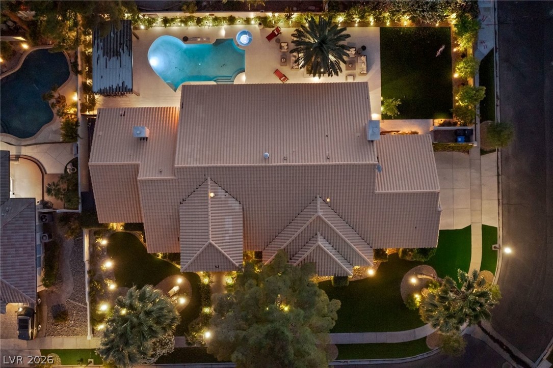 2222 Versailles Court