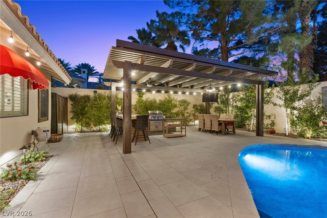 2222 Versailles Court