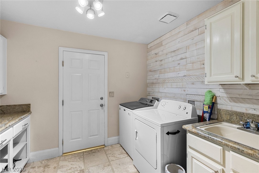 2222 Versailles Court