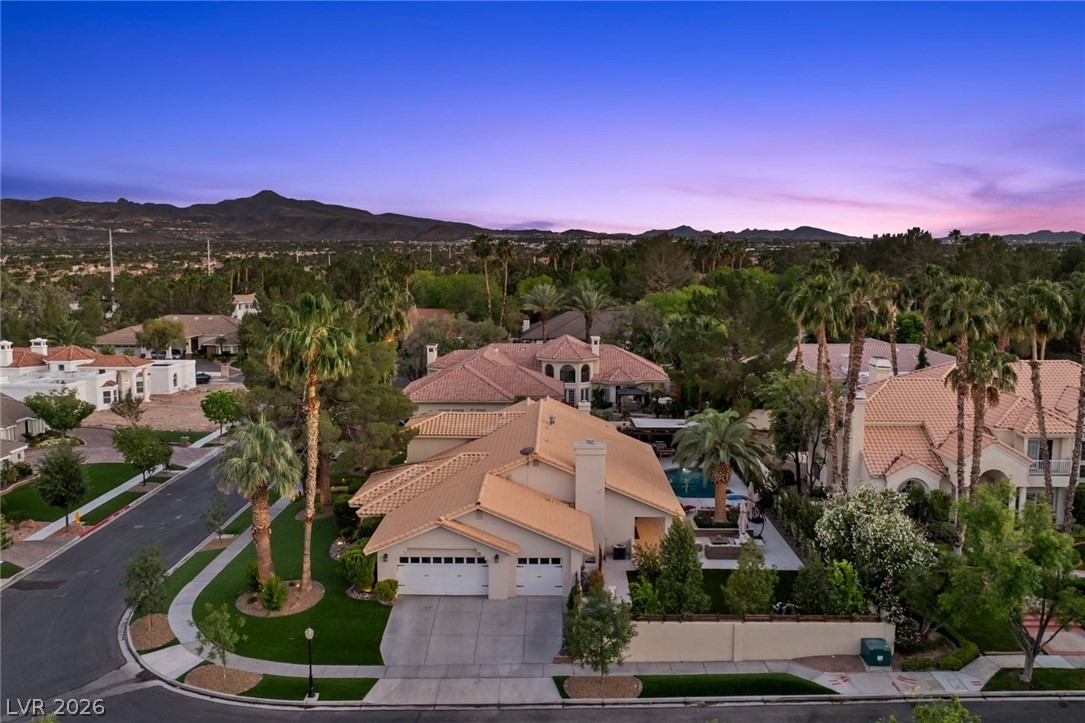 2222 Versailles Court