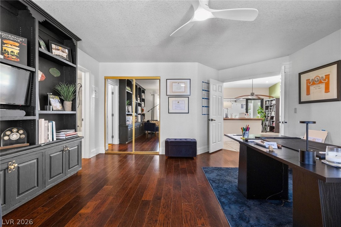 2222 Versailles Court