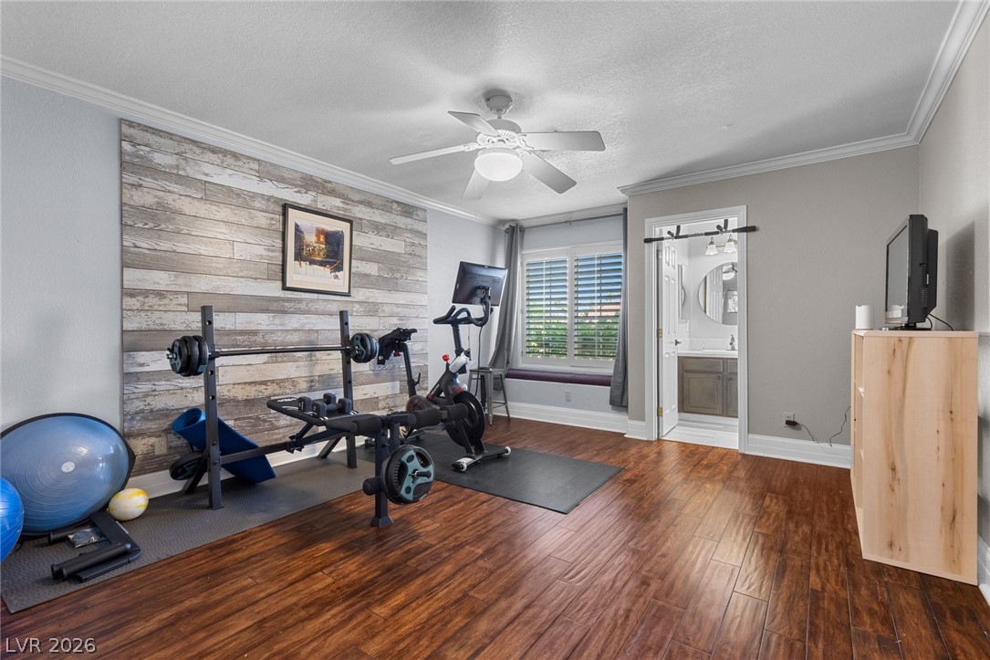 2222 Versailles Court