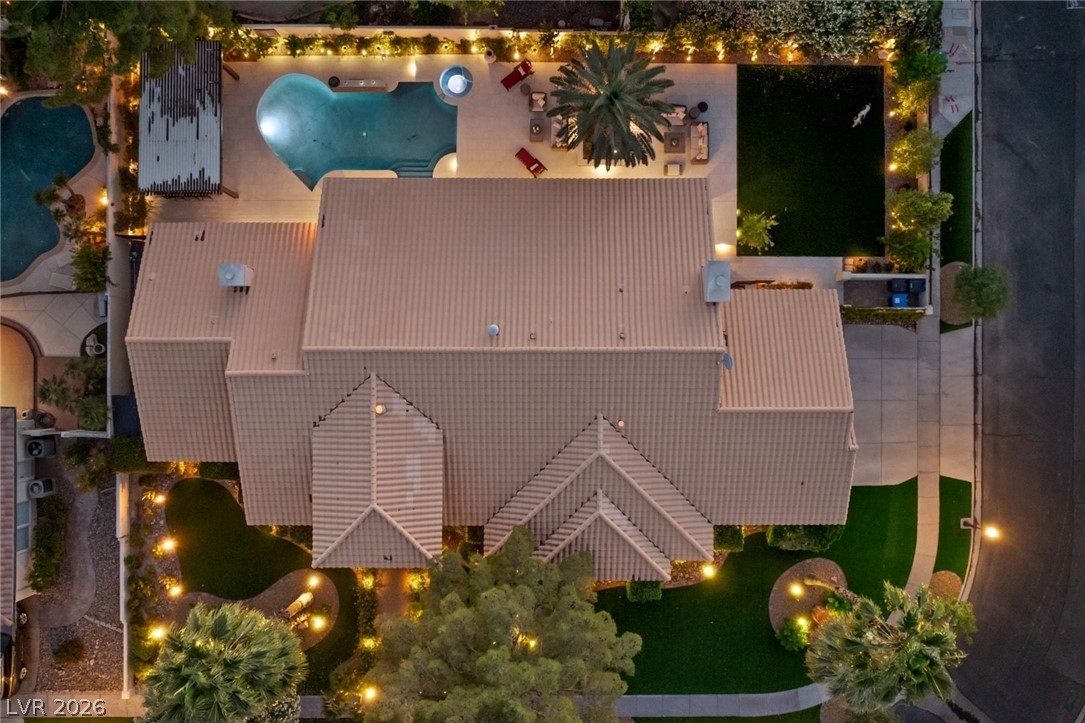 2222 Versailles Court