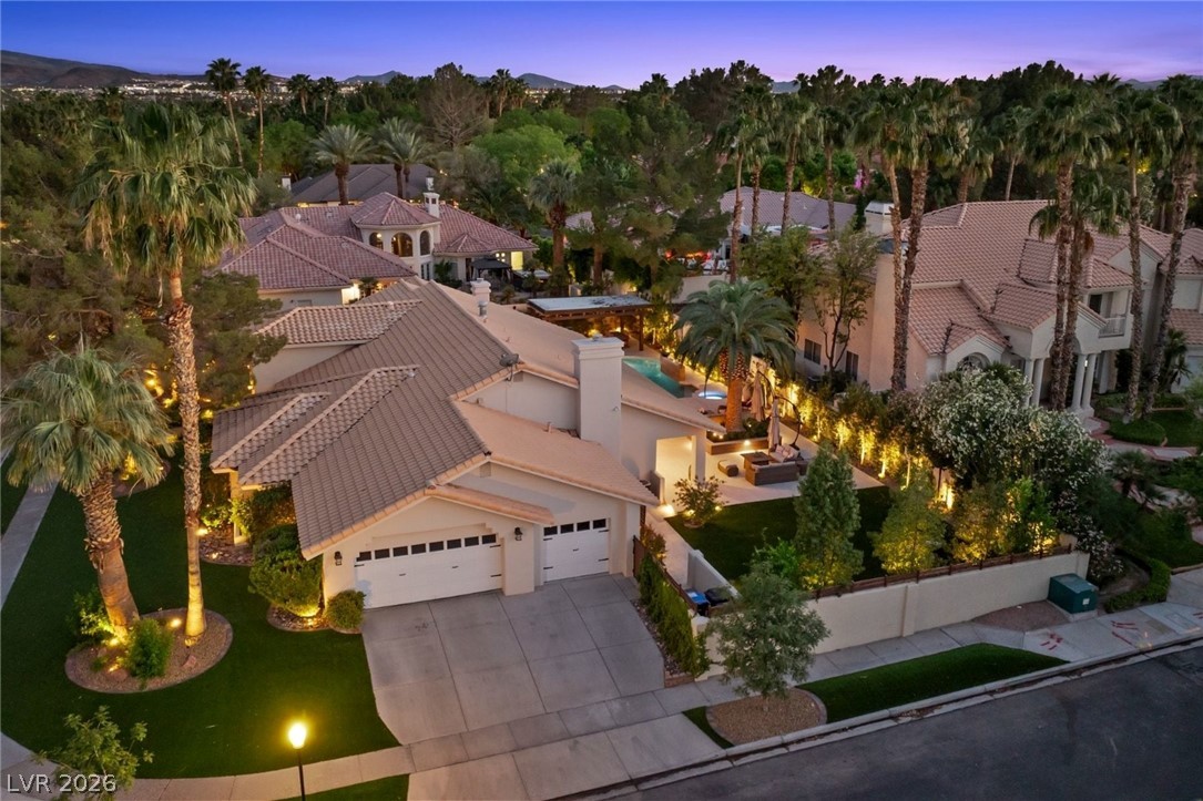 2222 Versailles Court