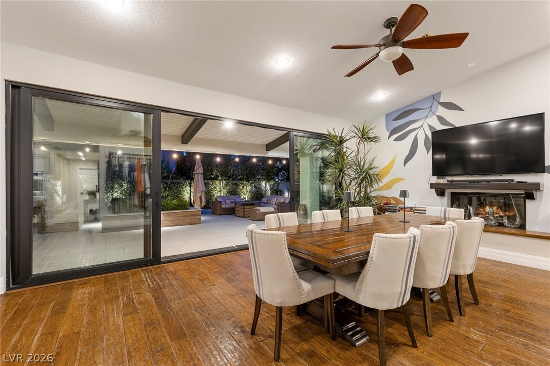 2222 Versailles Court