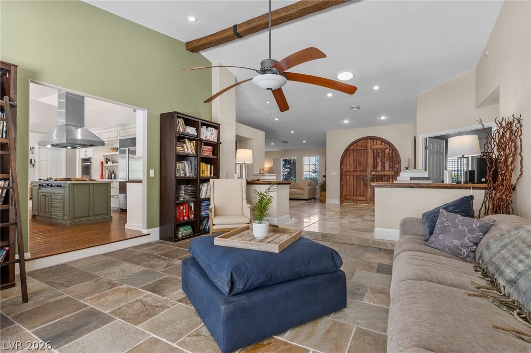 2222 Versailles Court