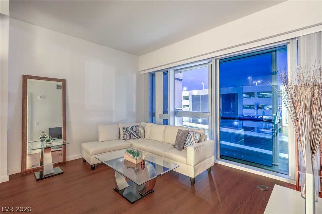 4471 Dean Martin Drive 307
