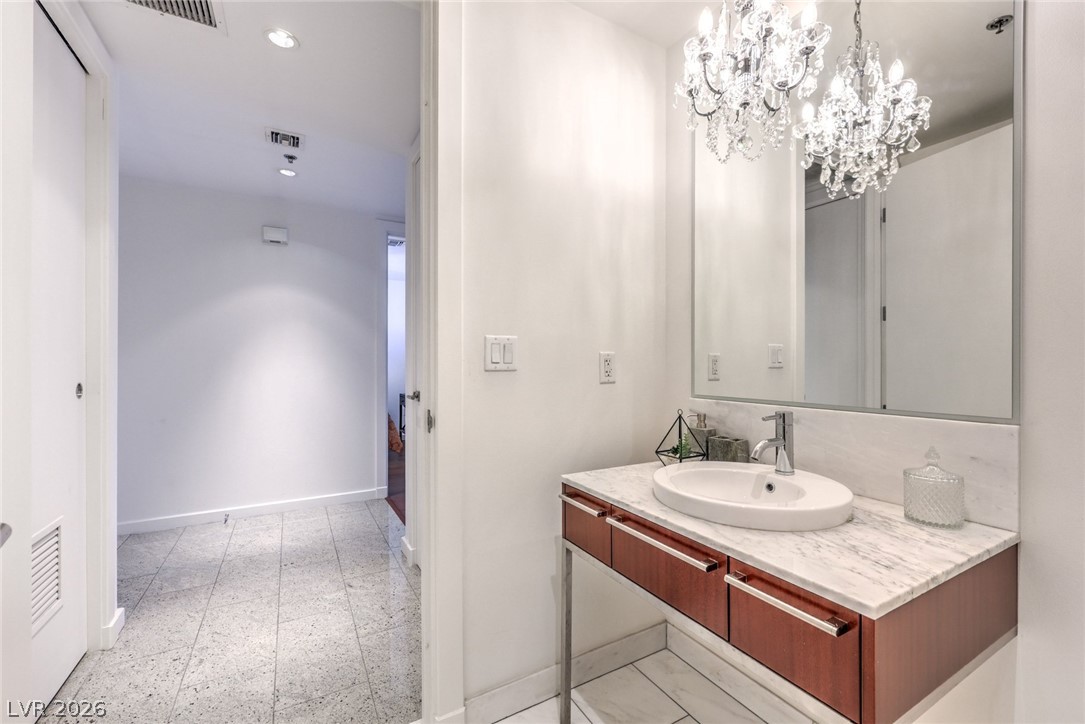 4471 Dean Martin Drive 307