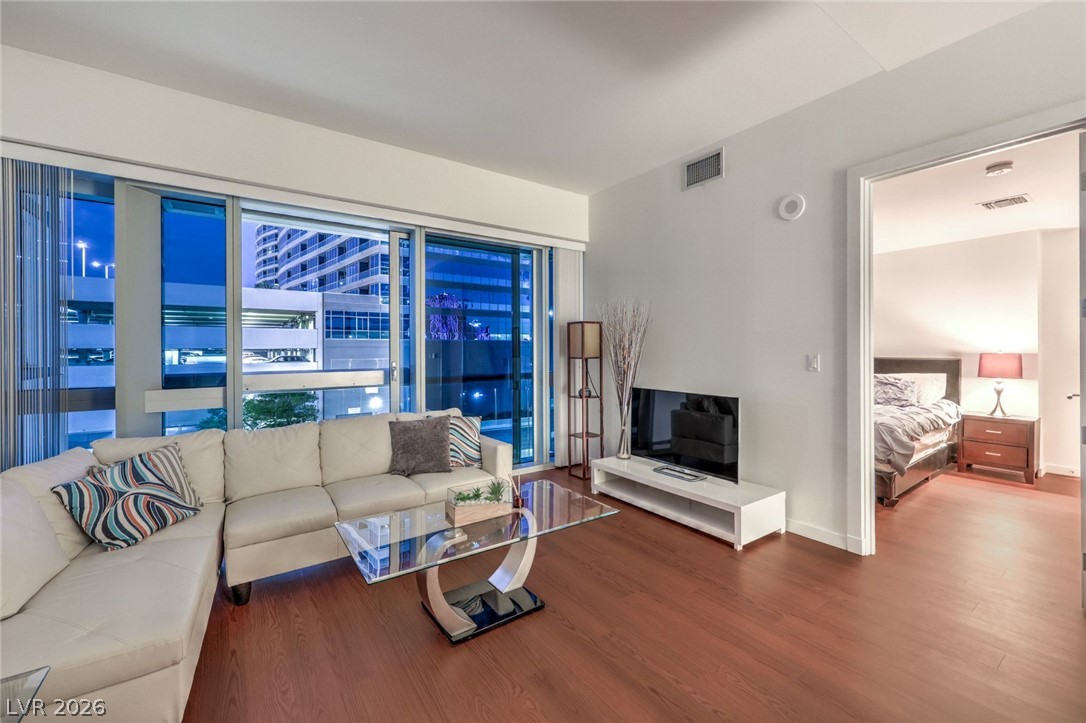 4471 Dean Martin Drive 307