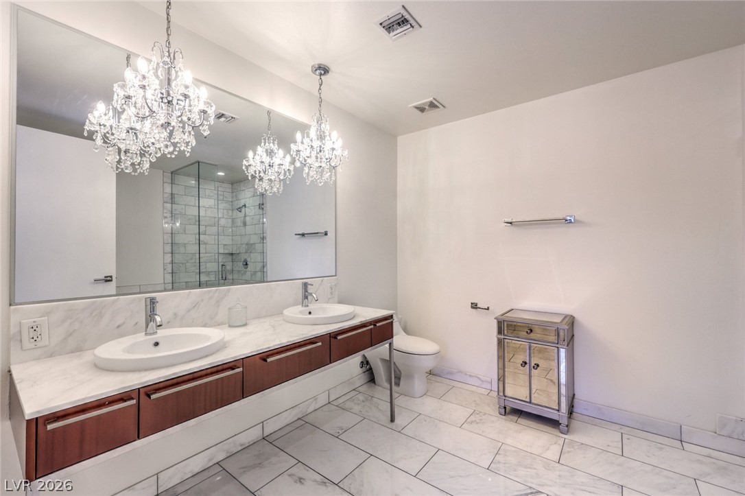 4471 Dean Martin Drive 307