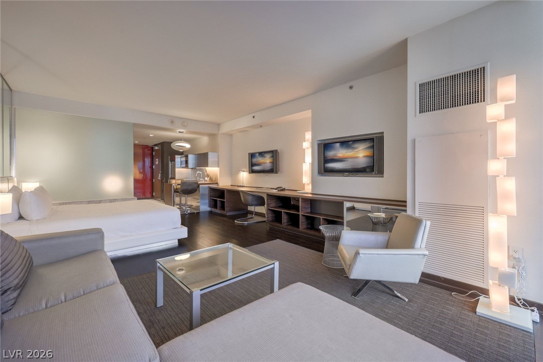 4381 West Flamingo Road 3418