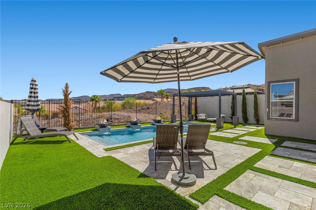 1976 Peaceful Mesa Court