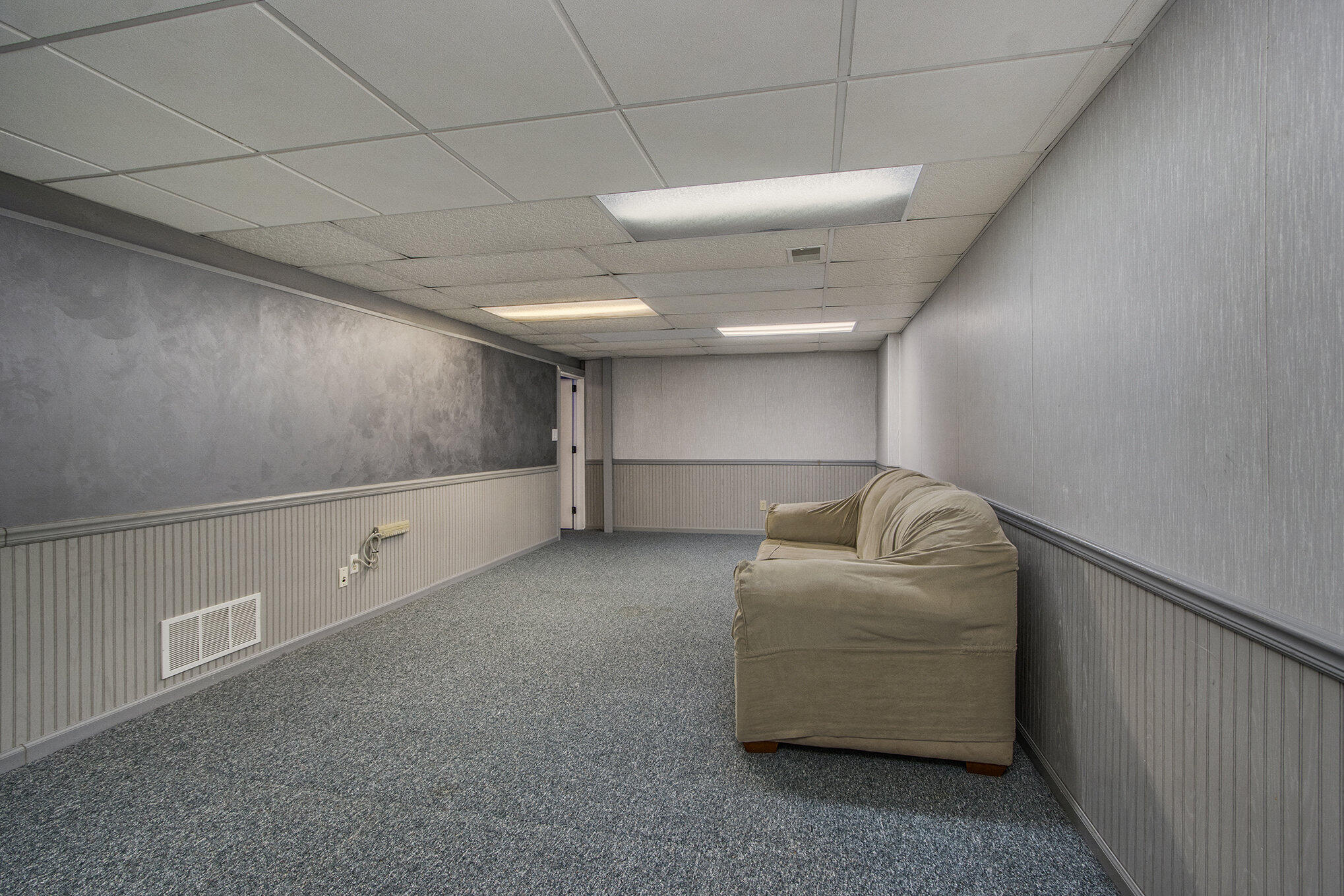 255 Ballantrae Court