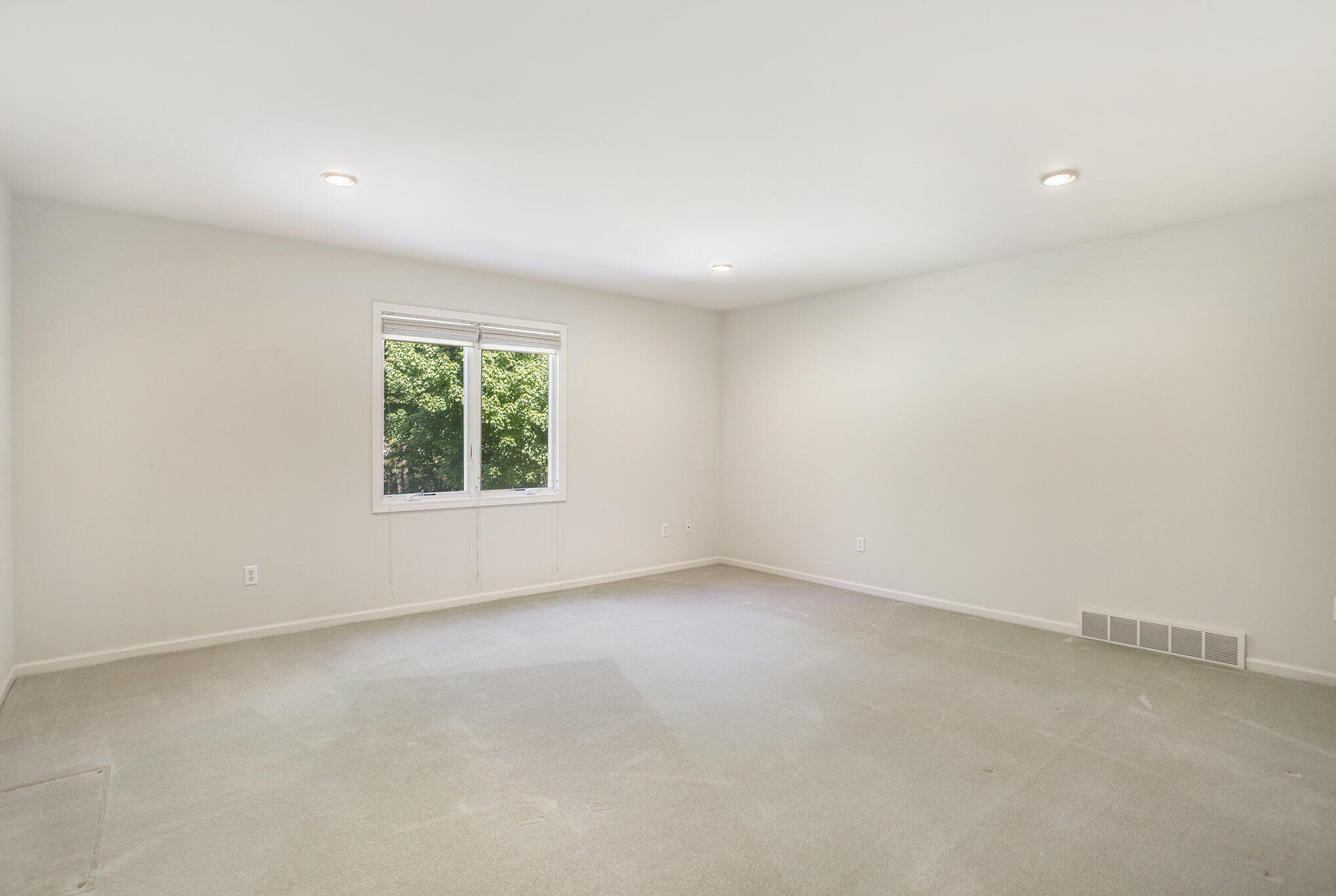 7151 Lakeridge Place