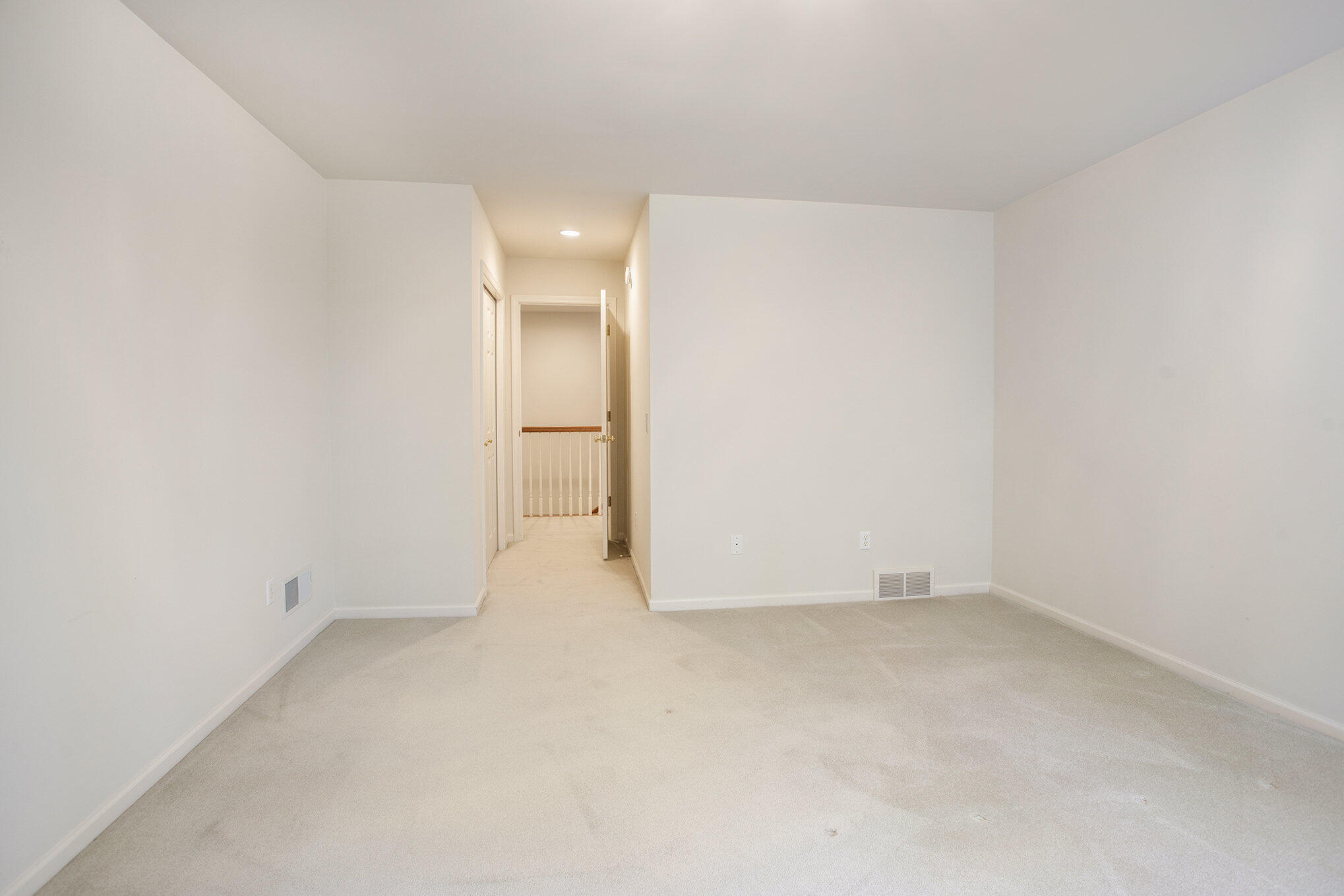 7151 Lakeridge Place