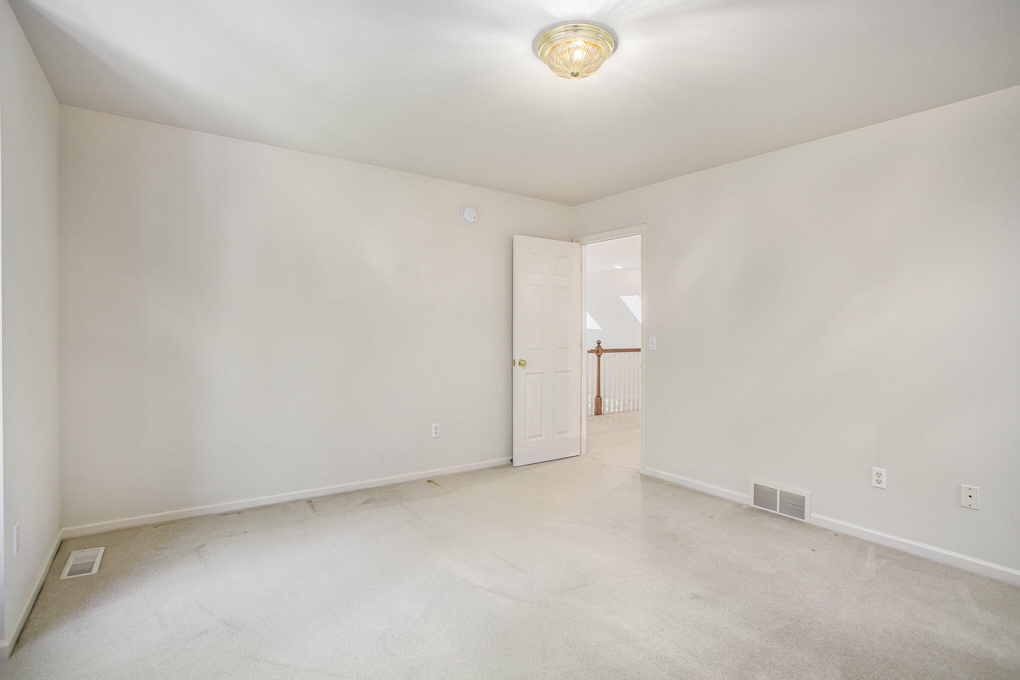 7151 Lakeridge Place