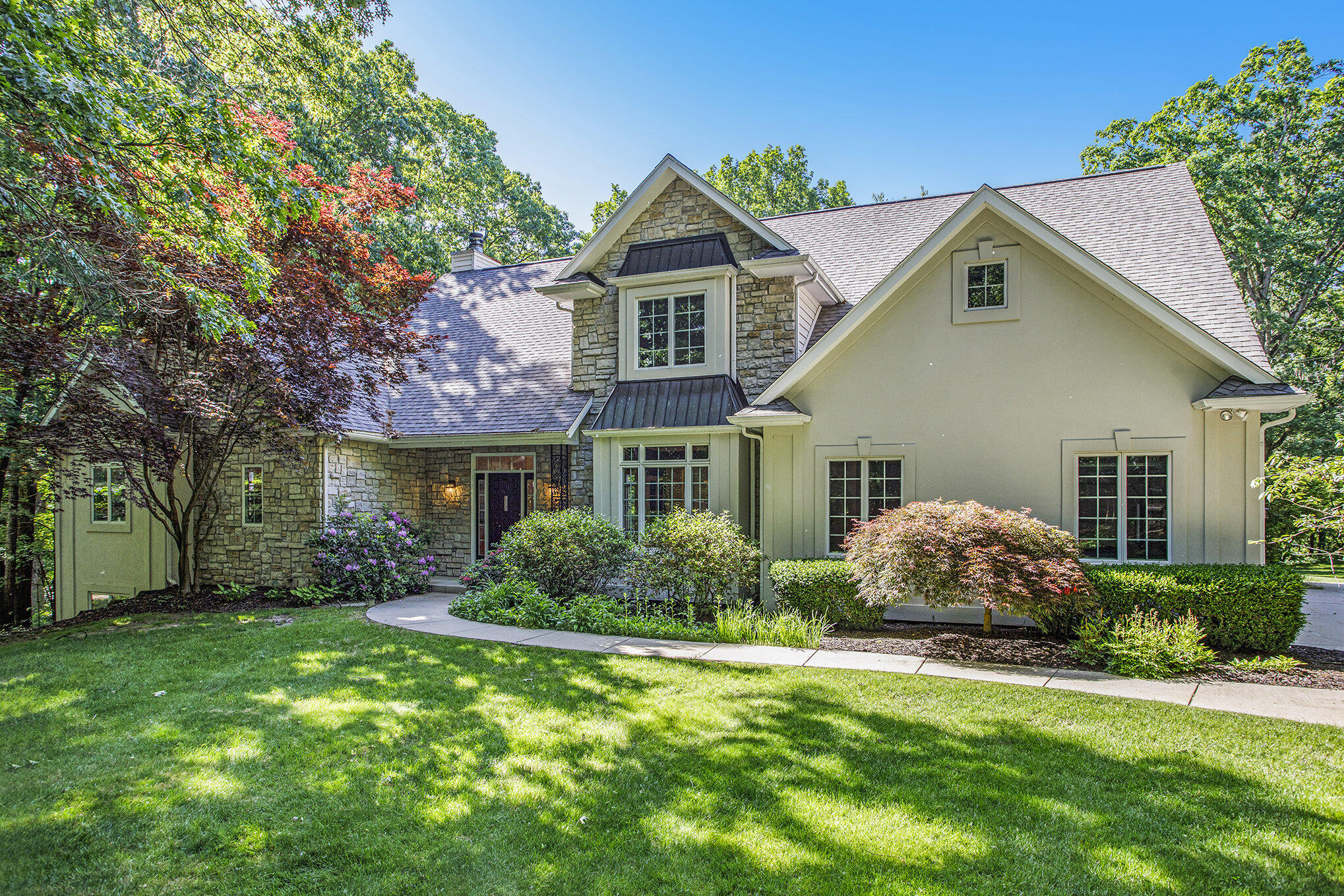 7151 Lakeridge Place