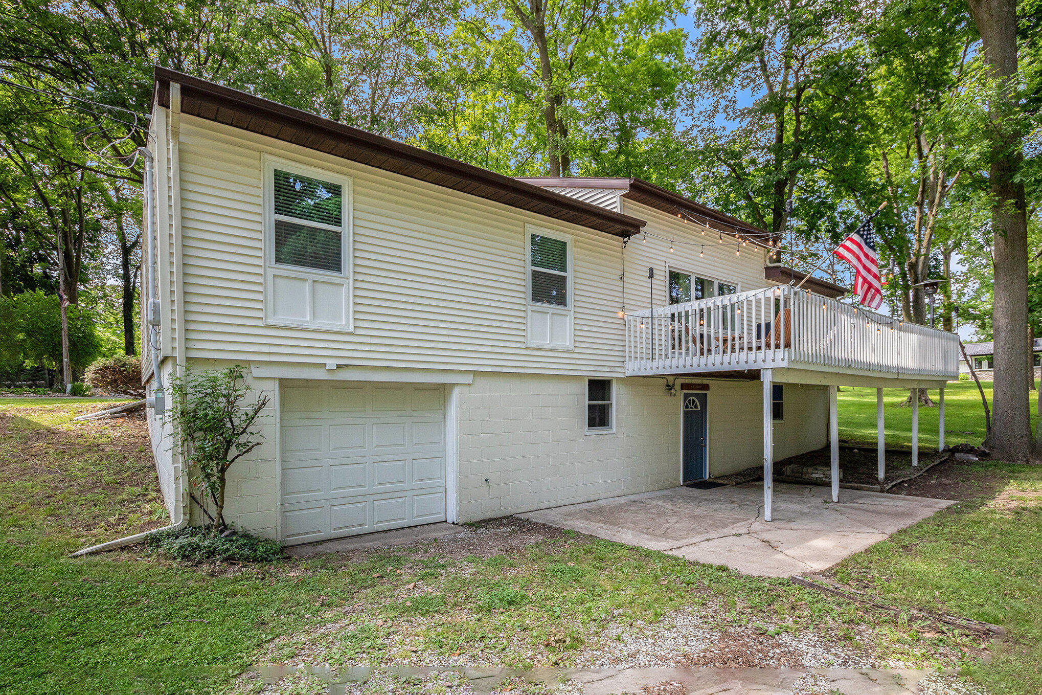 22492 Park Shore Drive