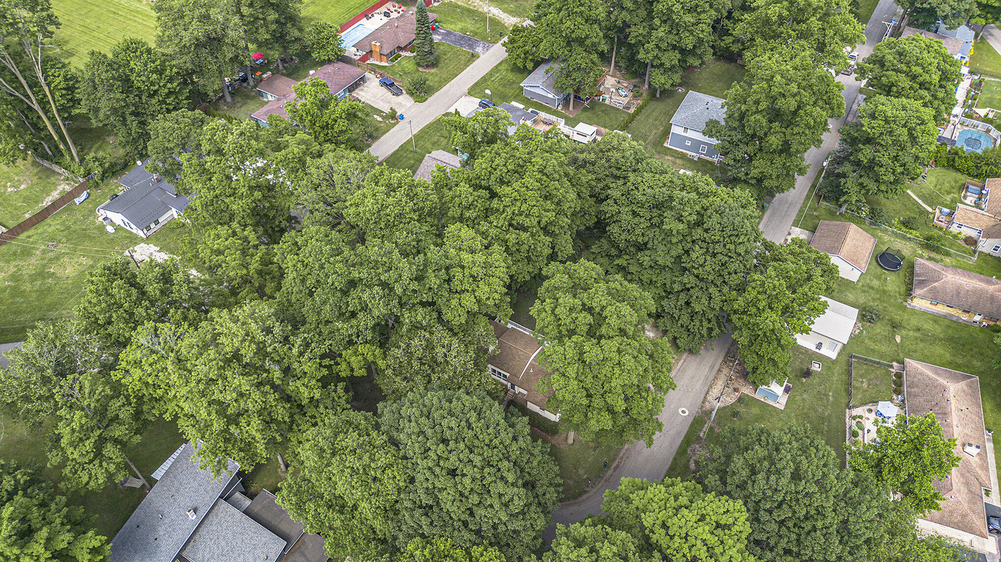 22492 Park Shore Drive