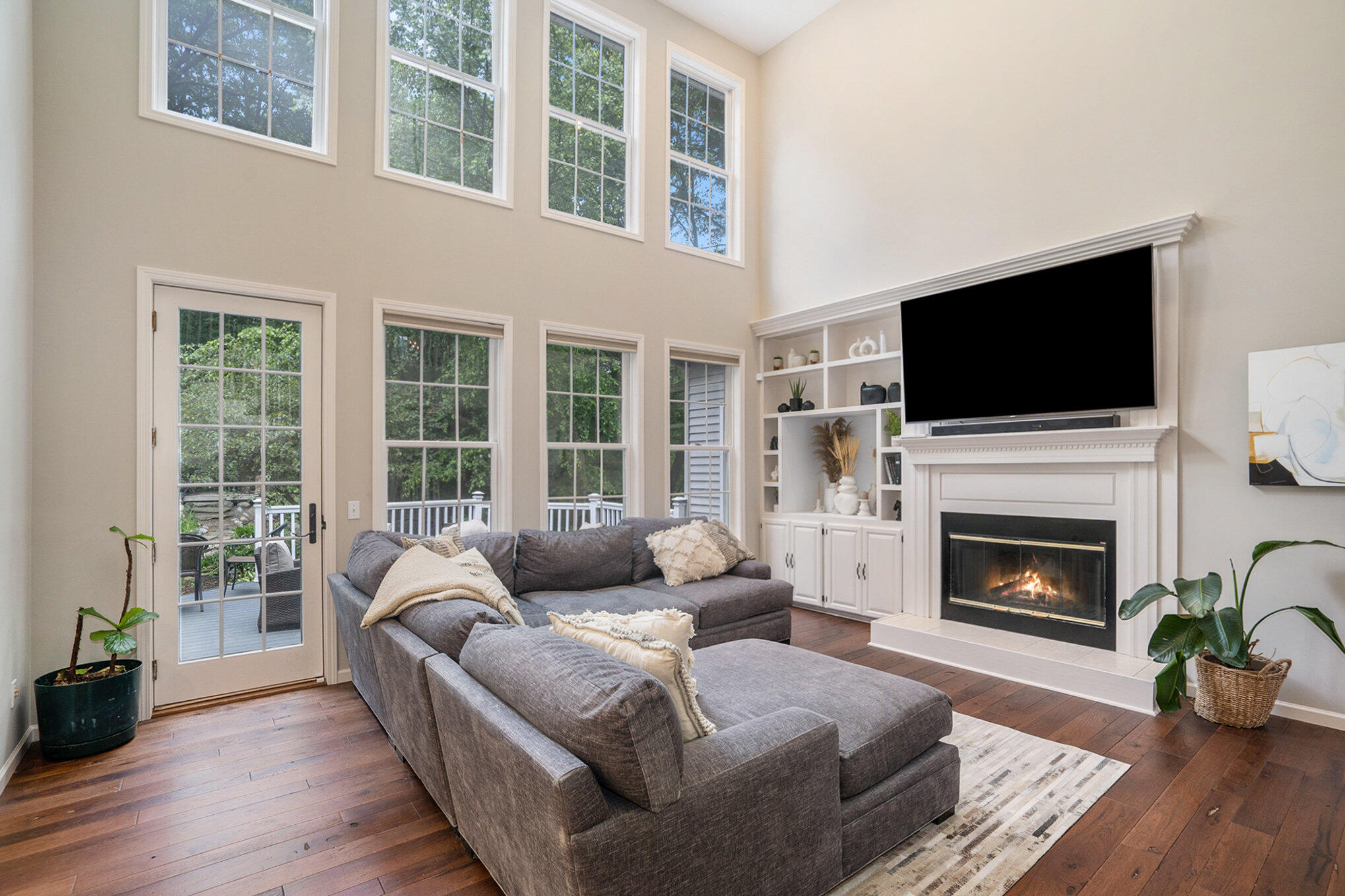 6390 Shugarbush Trail