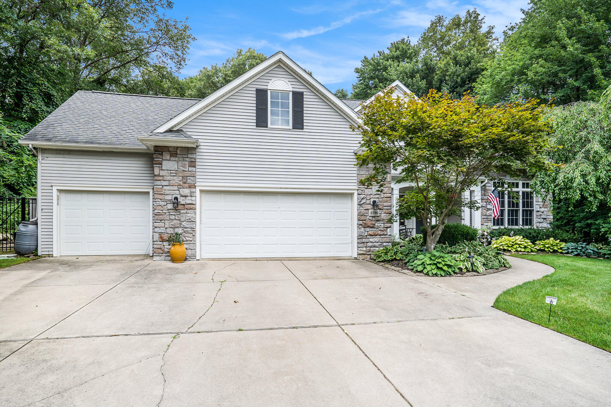 6390 Shugarbush Trail