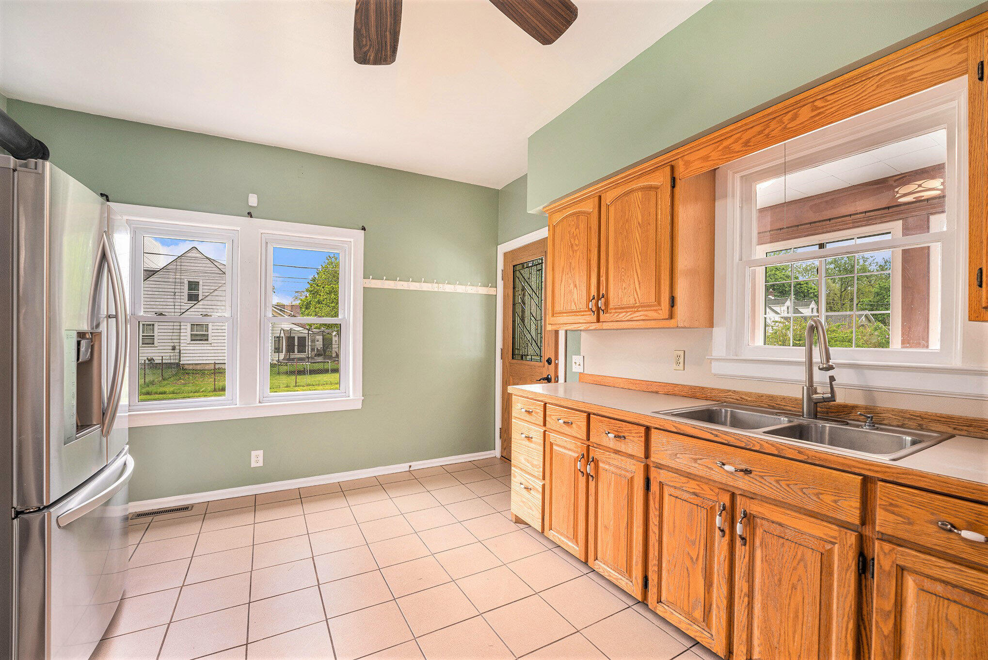 5788 Comstock Avenue