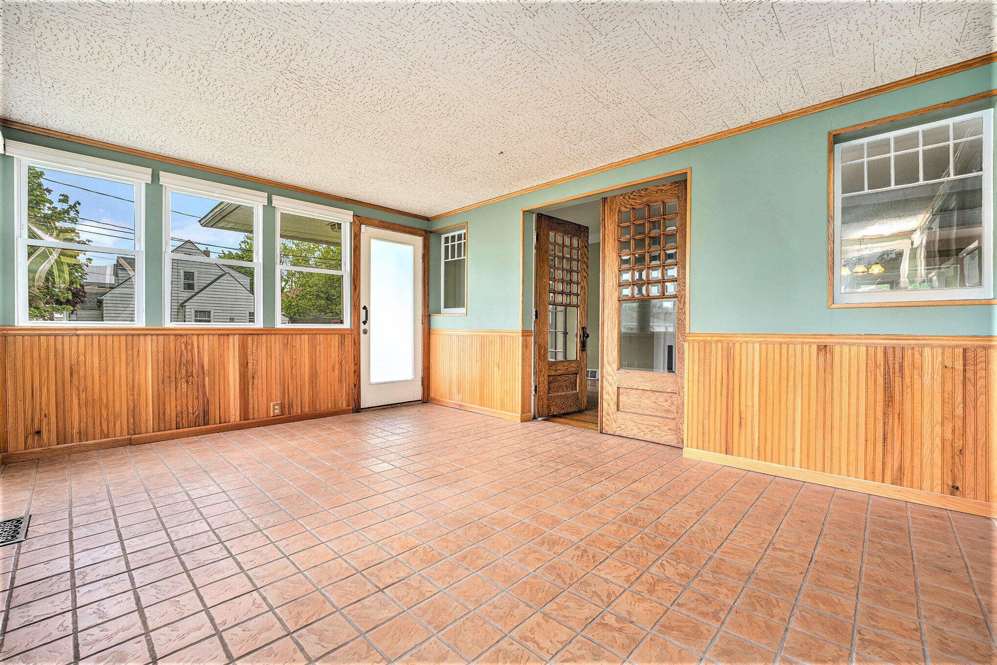 5788 Comstock Avenue