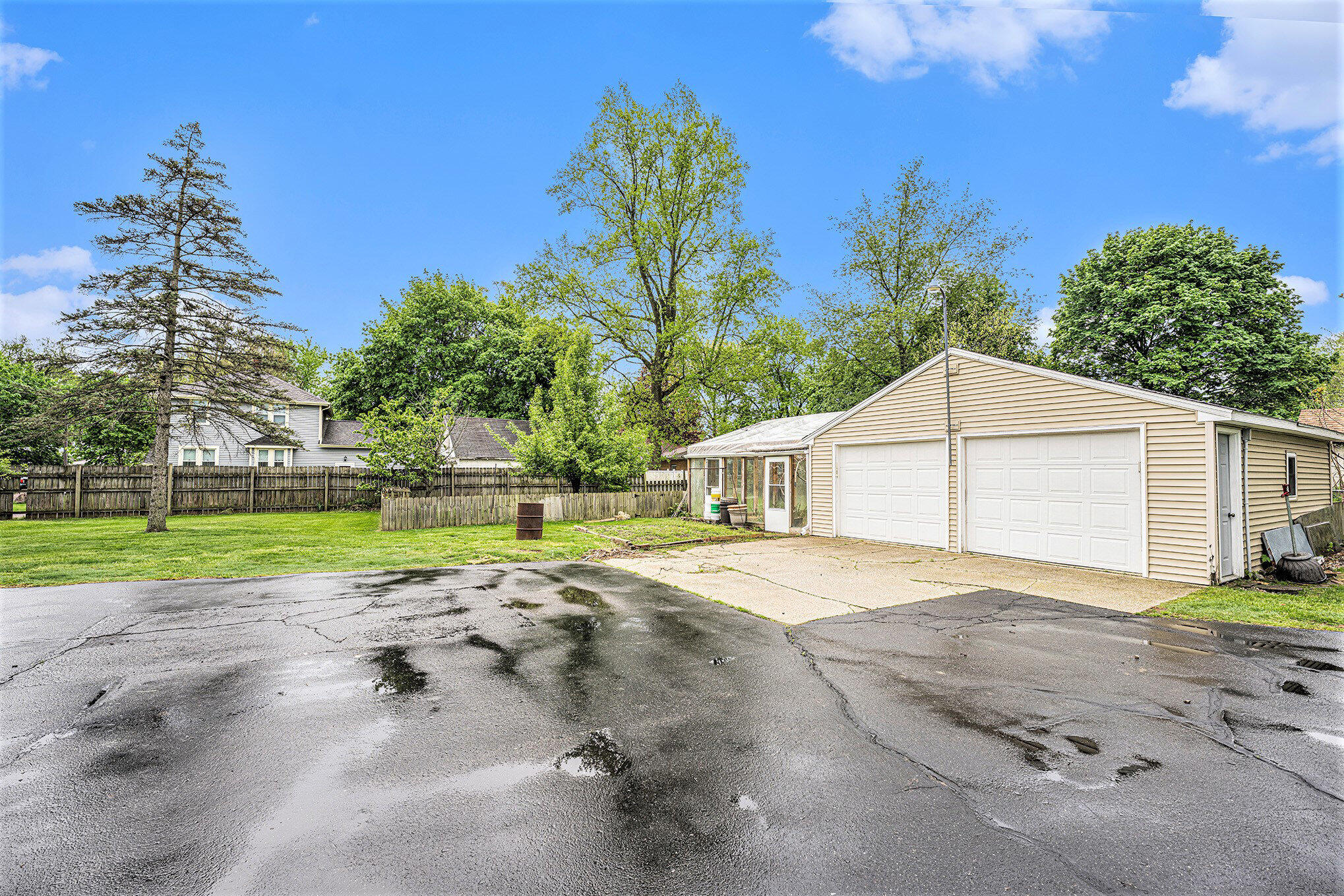 5788 Comstock Avenue