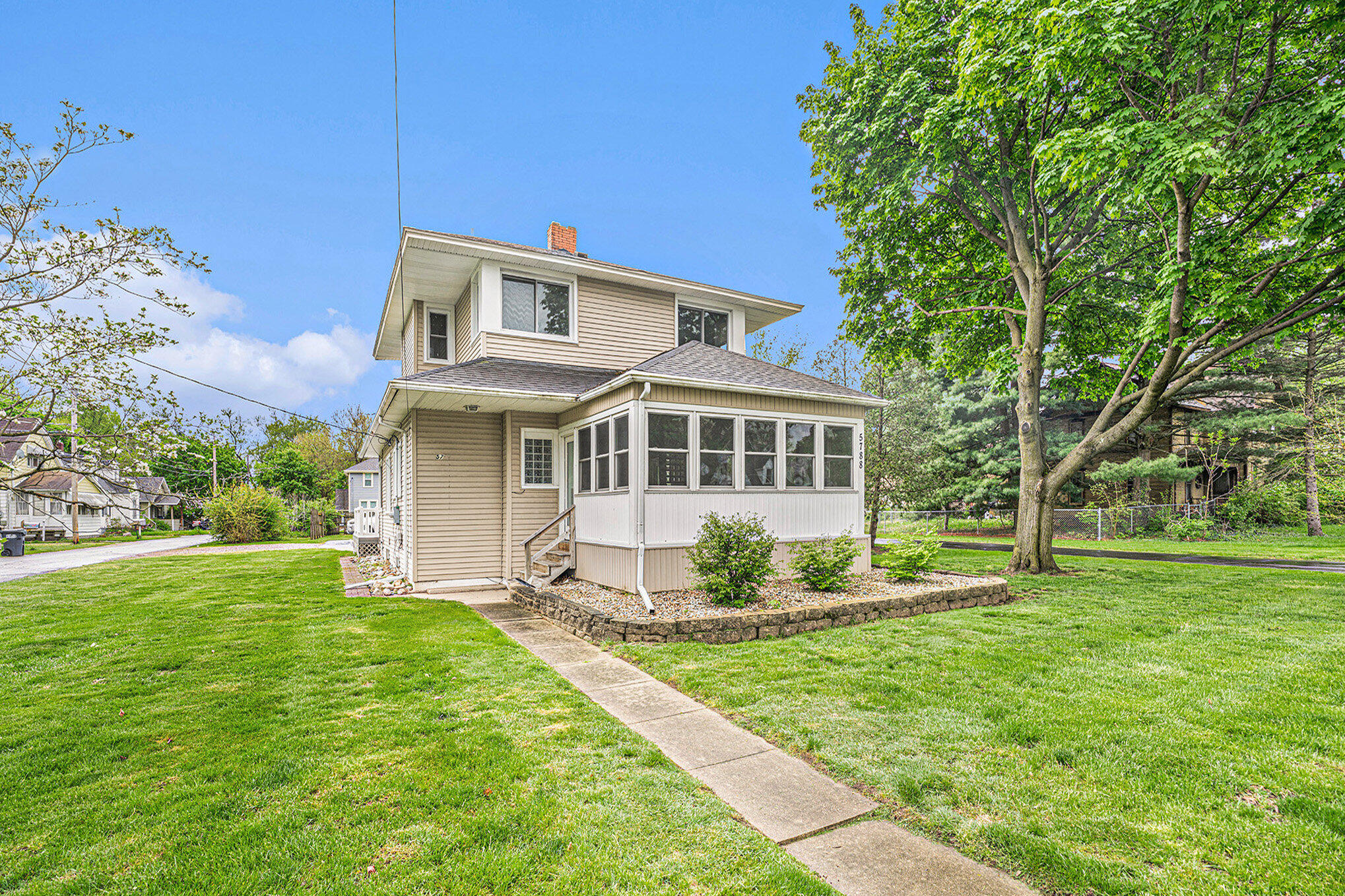 5788 Comstock Avenue