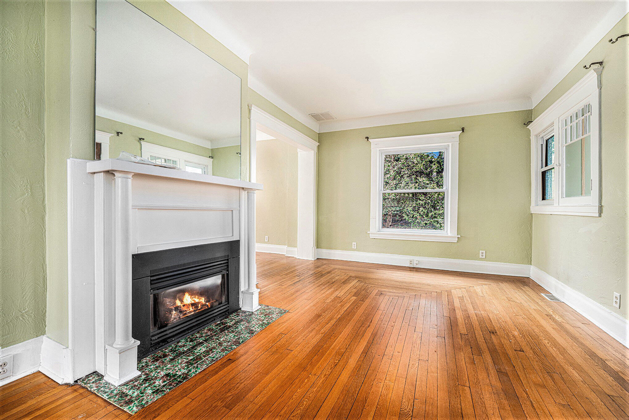 5788 Comstock Avenue