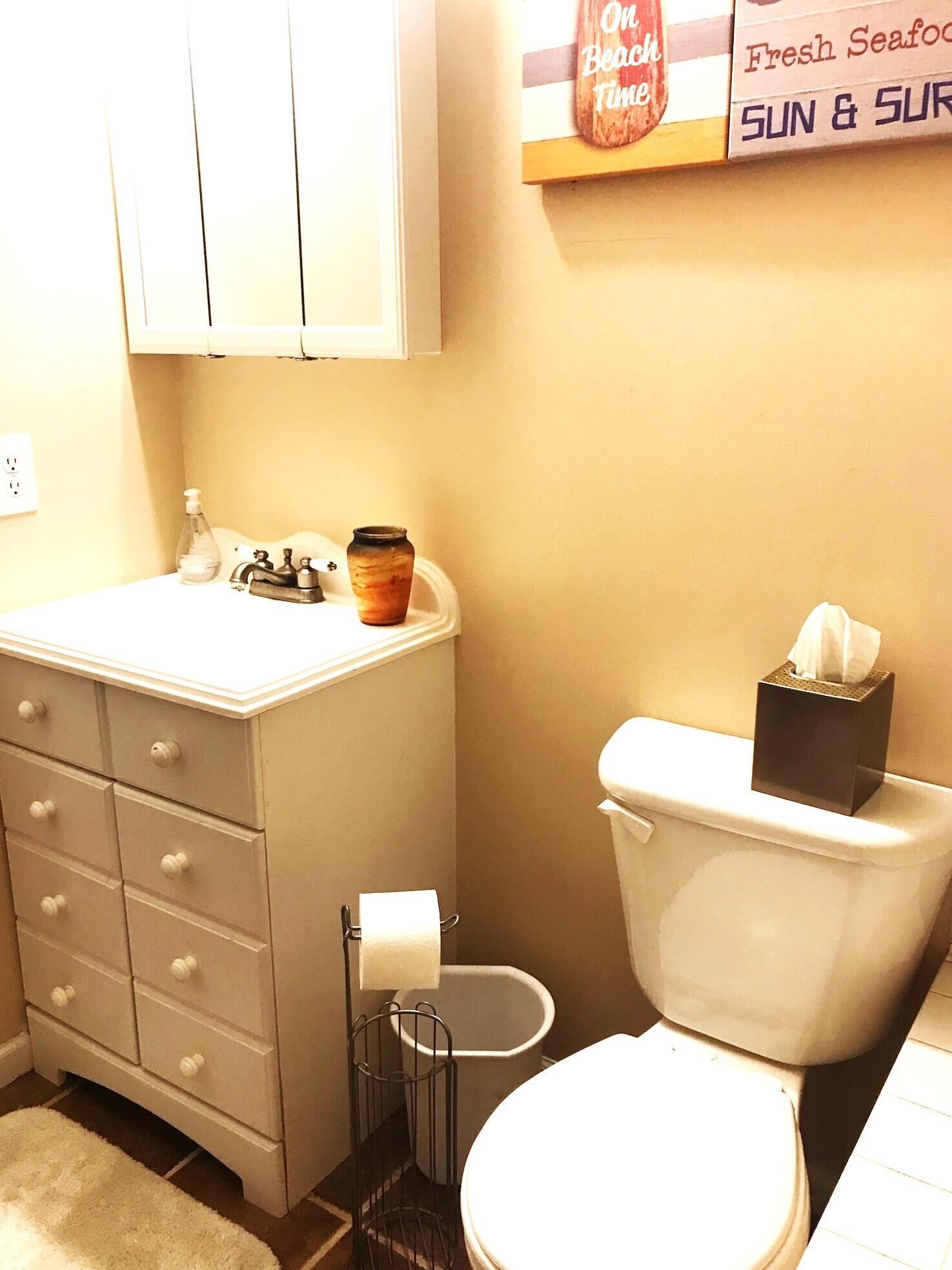 5883 Thistlewood Avenue