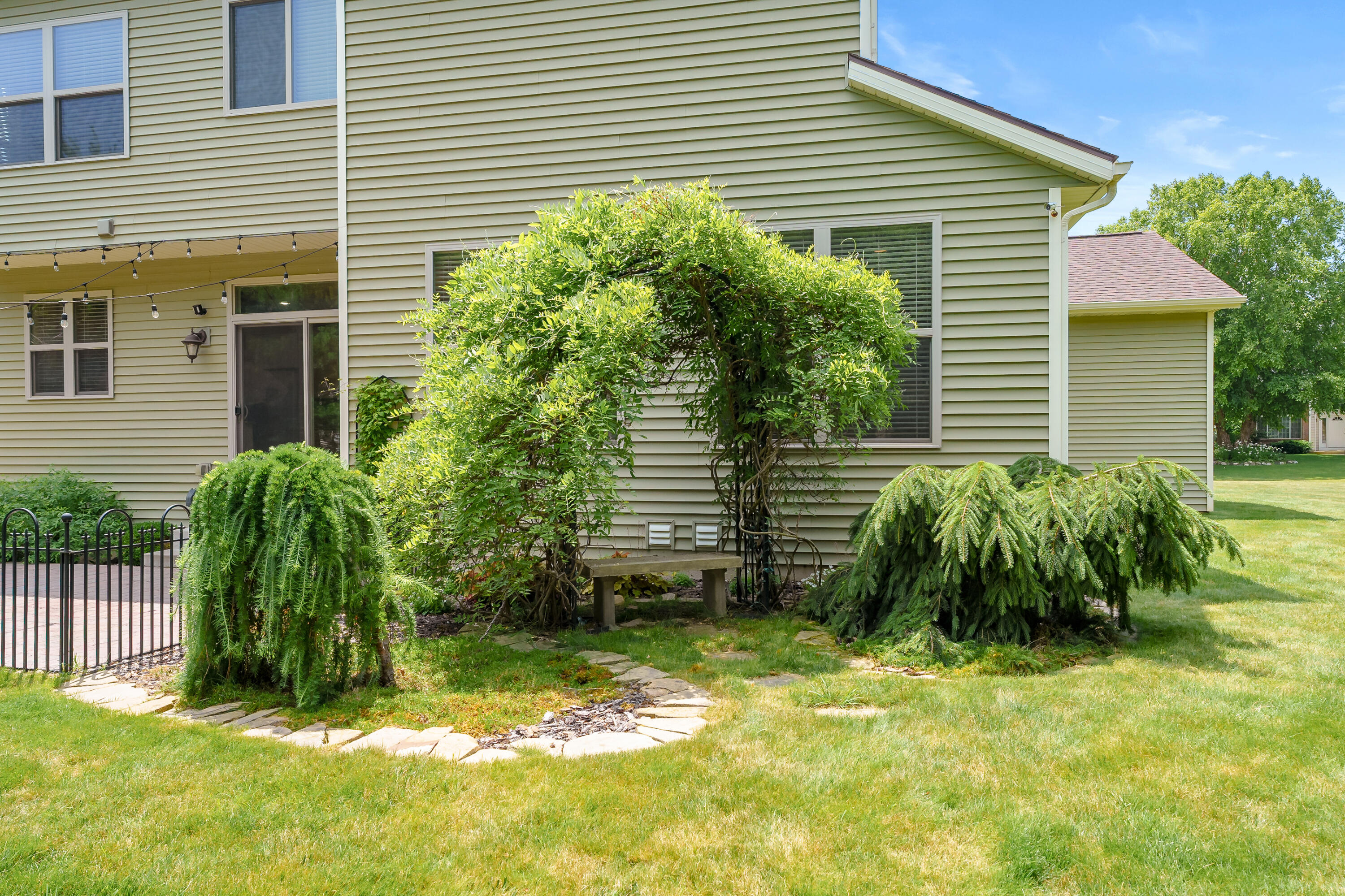 5464 Cypress Bay Drive