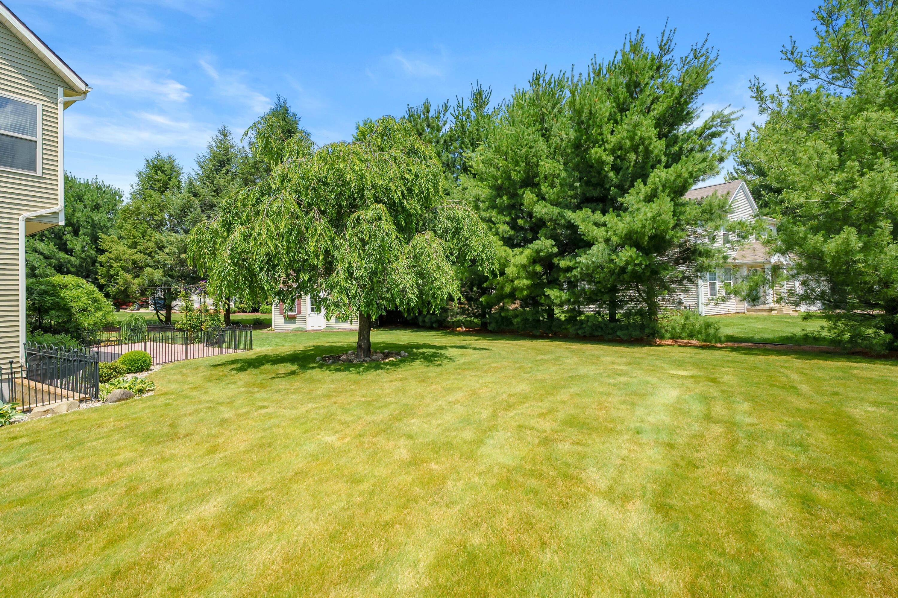 5464 Cypress Bay Drive