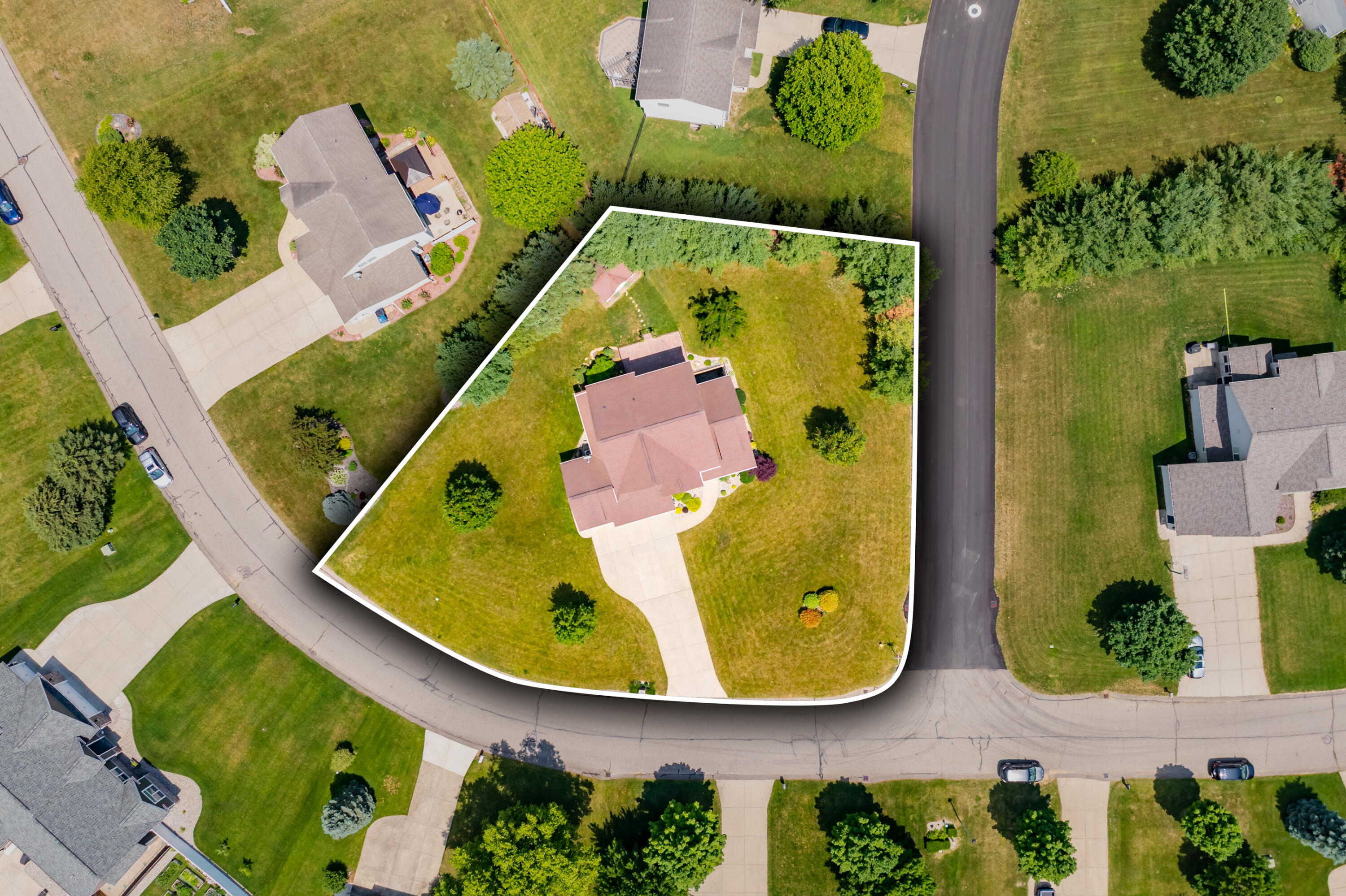 5464 Cypress Bay Drive