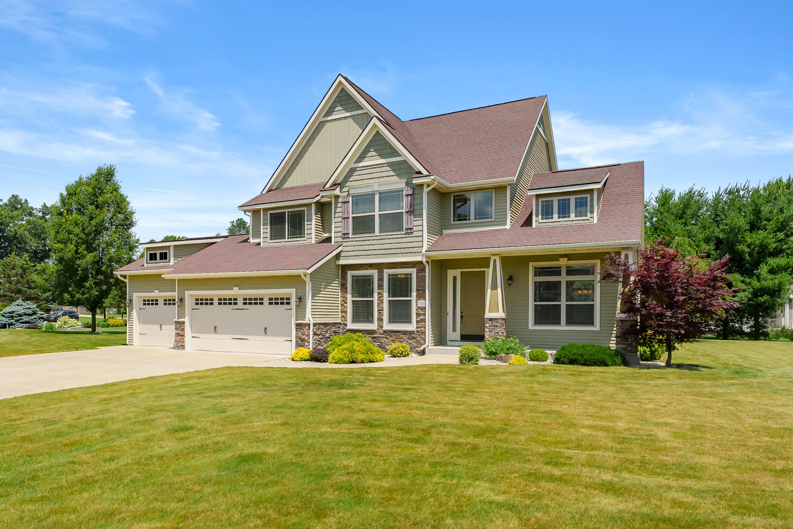 5464 Cypress Bay Drive