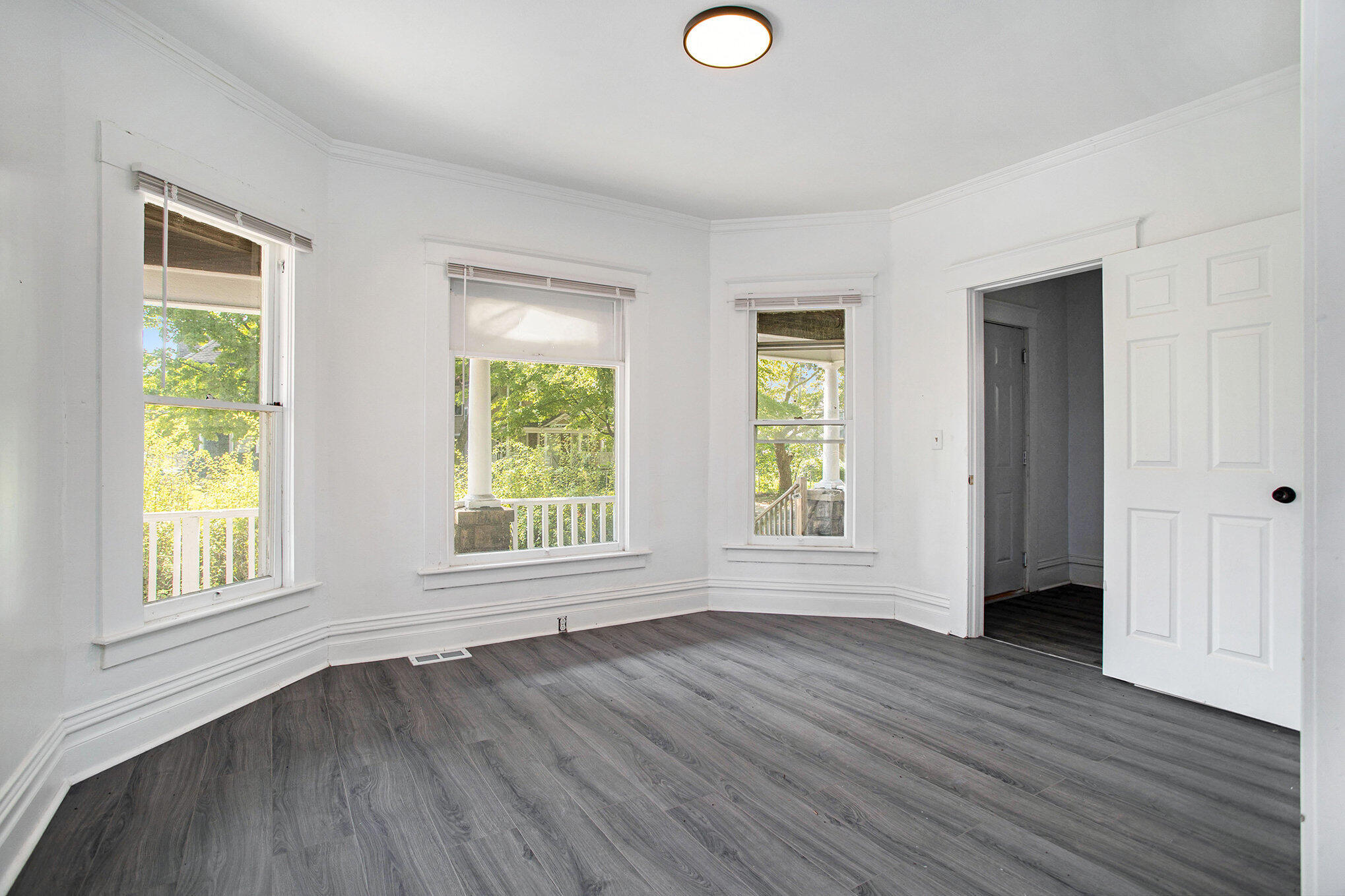 923 Stockbridge Avenue