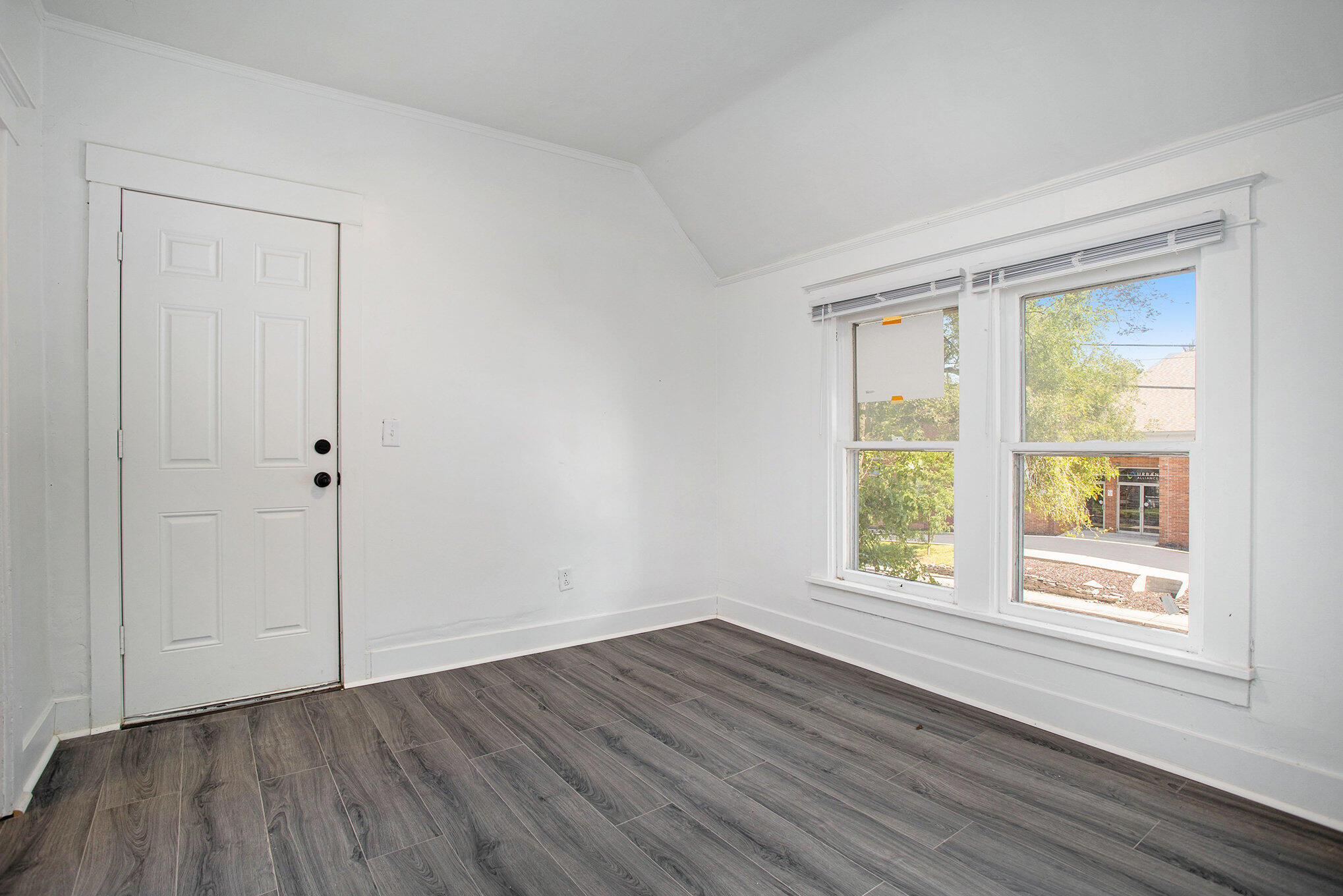 923 Stockbridge Avenue