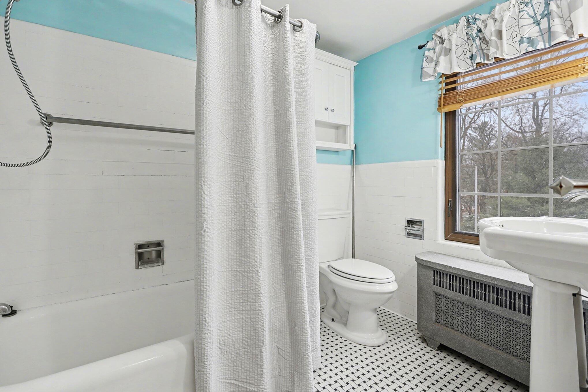 950 Capital Avenue SW