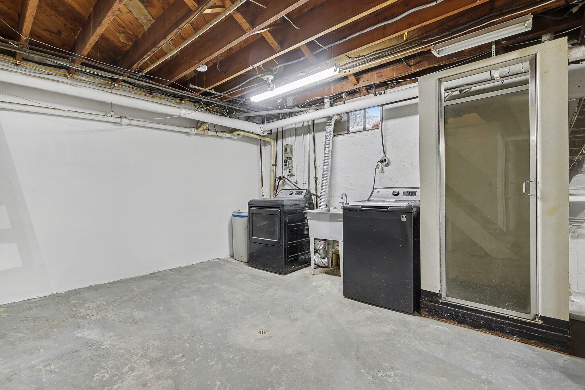 950 Capital Avenue SW