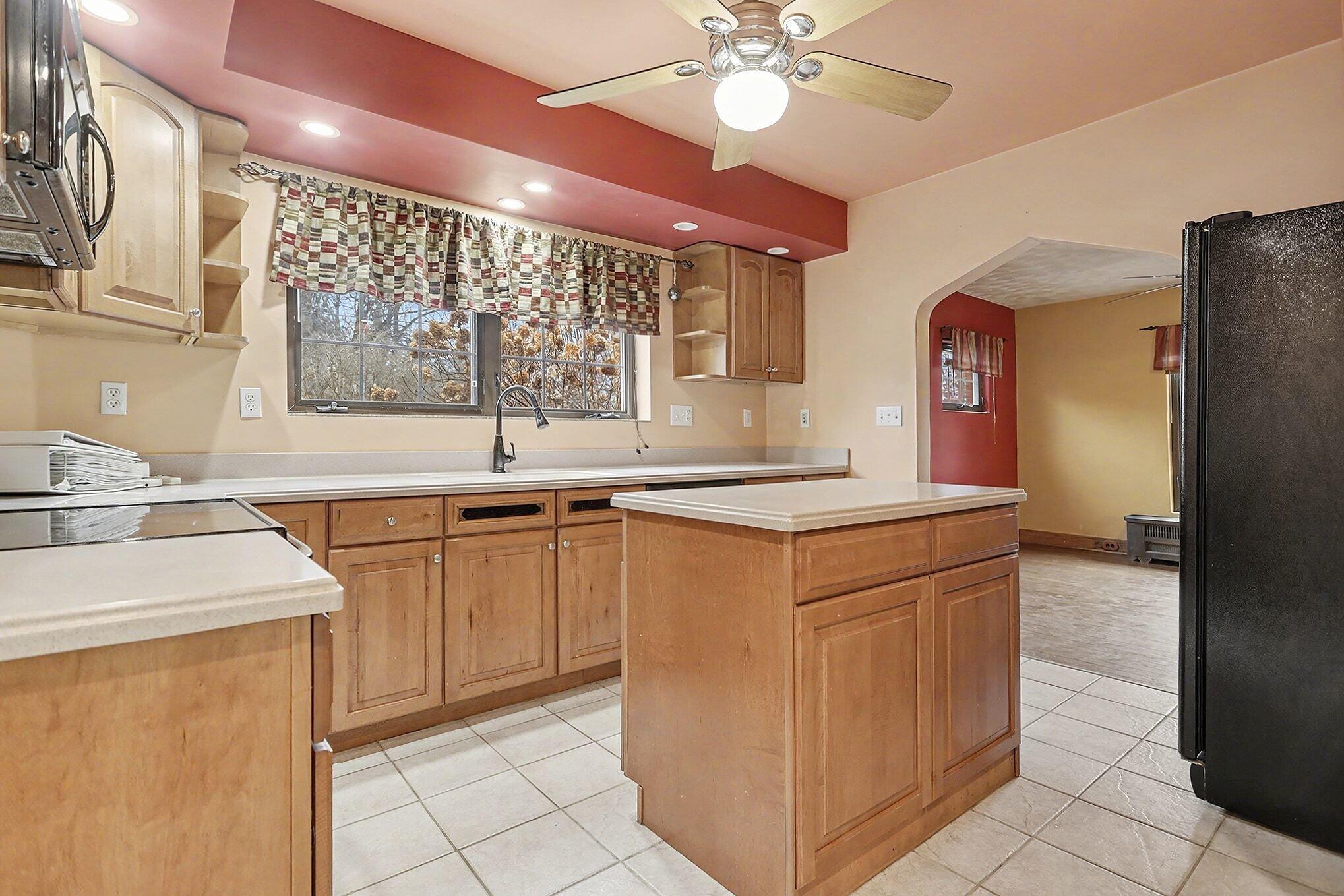 950 Capital Avenue SW