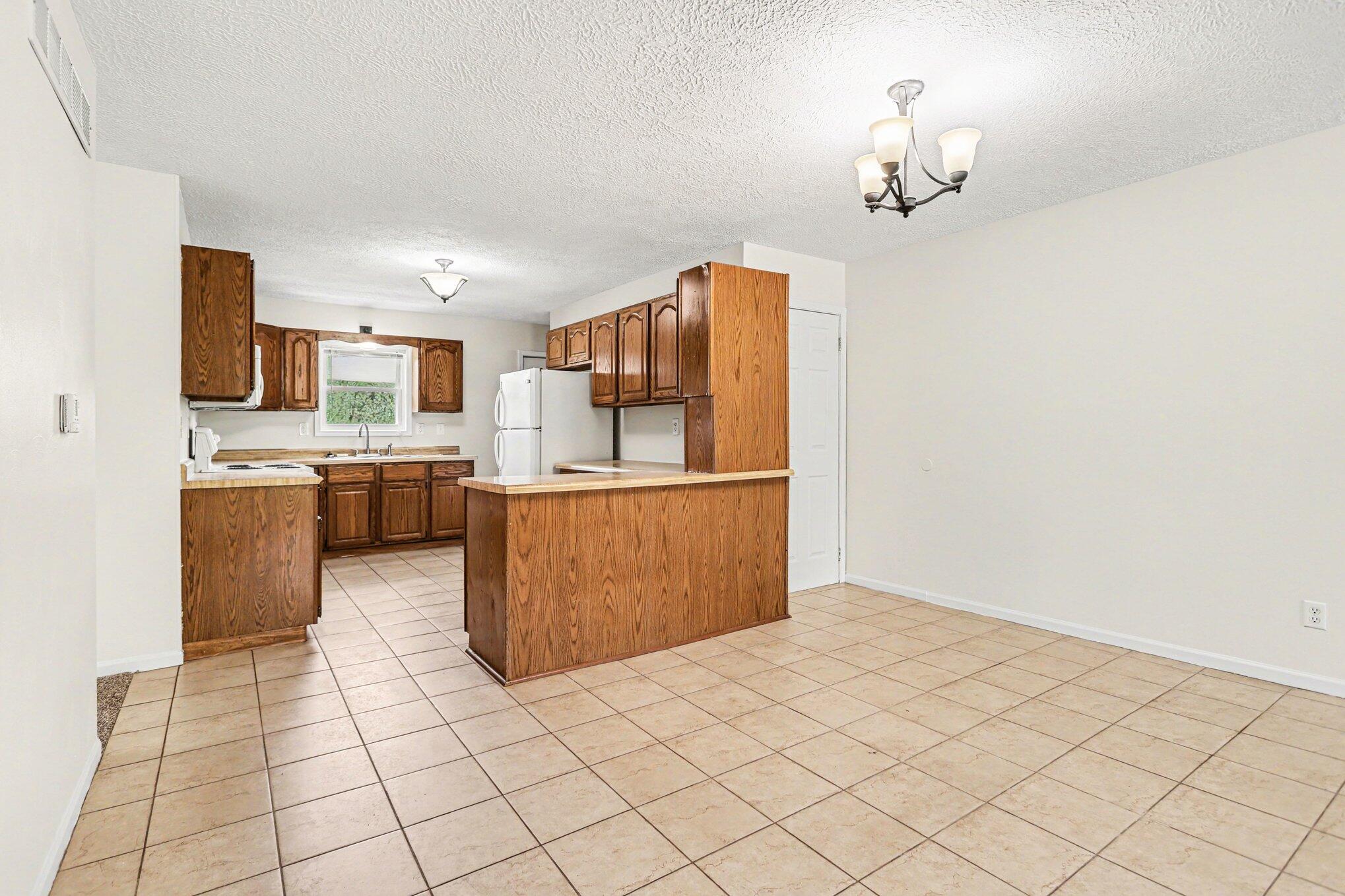 8131-8133 Ravine Road