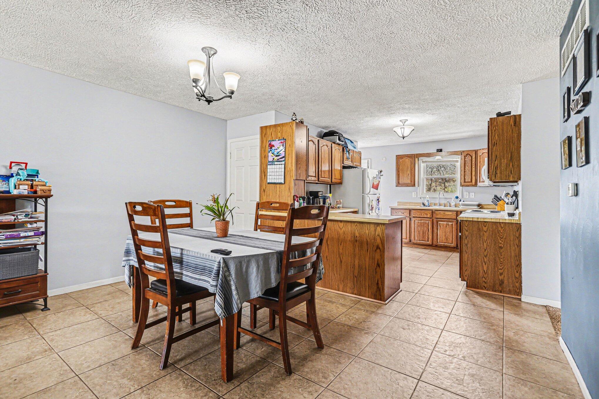 8131-8133 Ravine Road