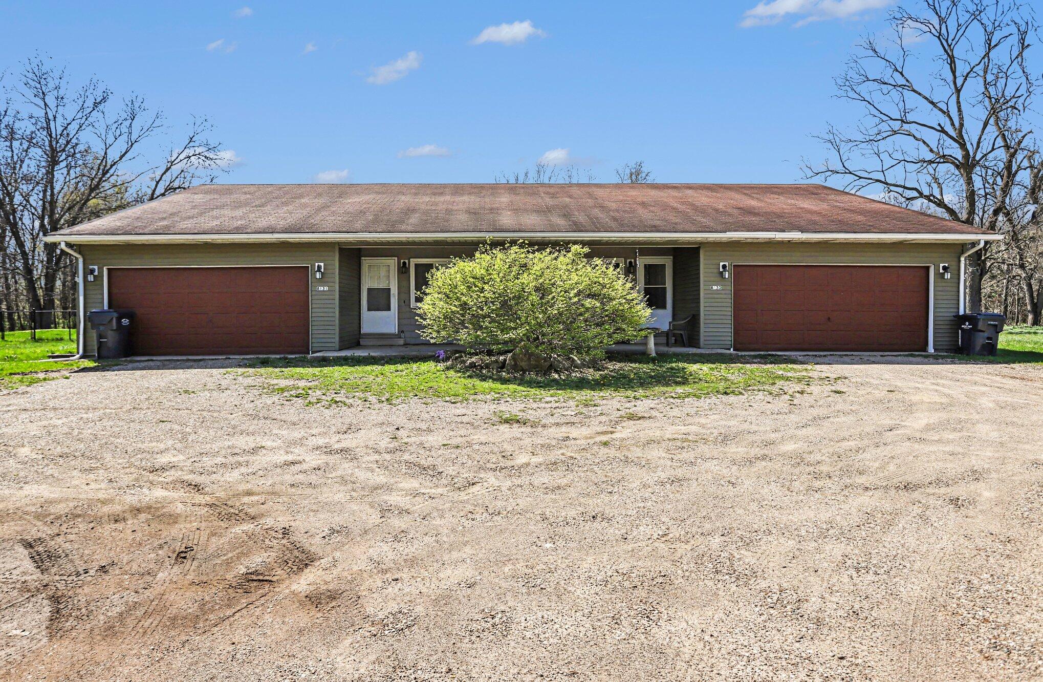 8131-8133 Ravine Road